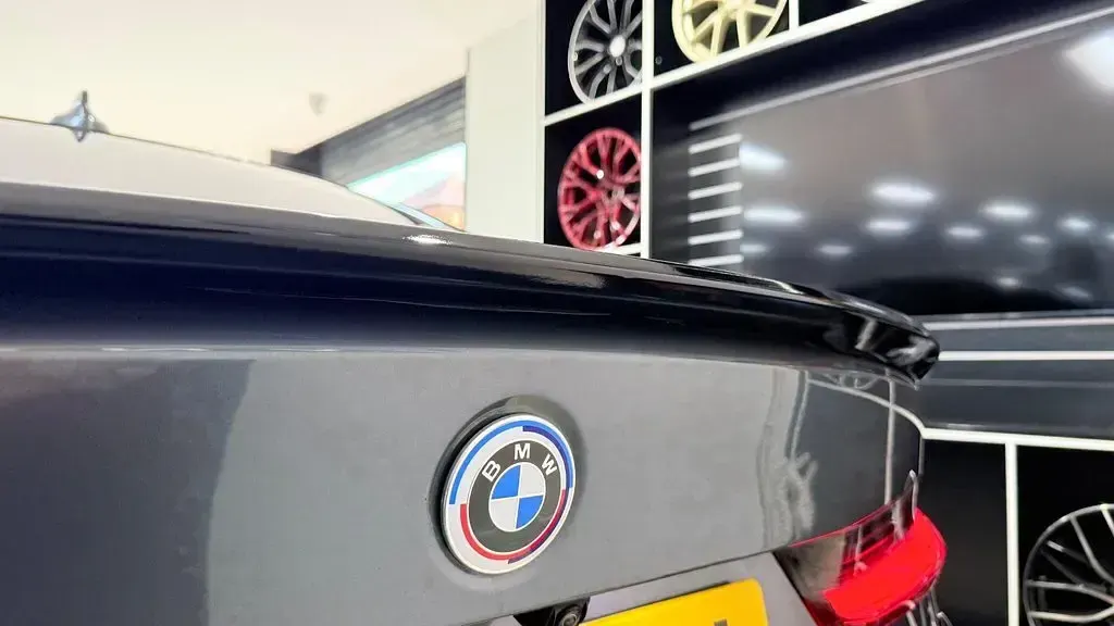 Begagnad BMW 330e M Sport 292 HK (214 kW) 2020 Grå Sedan