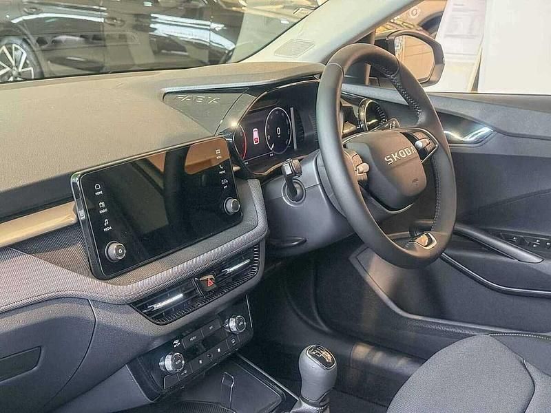 Used Skoda Fabia Design Edition 85 HP (62 kW) 2025 Brilliant silver metallic black magic pearl effect Hatchback