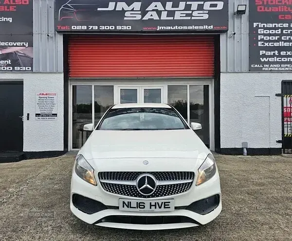 Used Mercedes A180 AMG line 109 HP (80 kW) 2016 White Hatchback