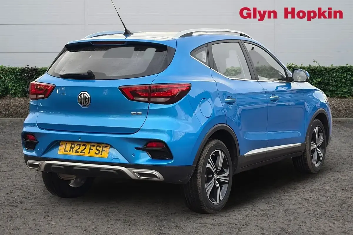 Używany MG ZS Excite 106 KM (77 kW) 2022 Niebieski Hatchback