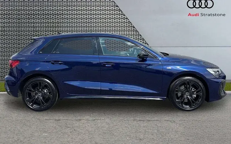 Used Audi A3 Sportback e-tron Black Edition 204 HP (150 kW) 2025 Blue Hatchback