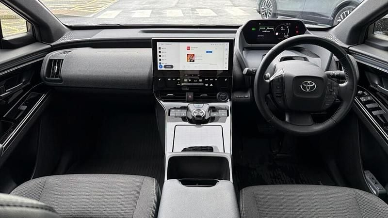 Used Toyota bZ4X 147 kW (200 HP) 2022 Blue SUV