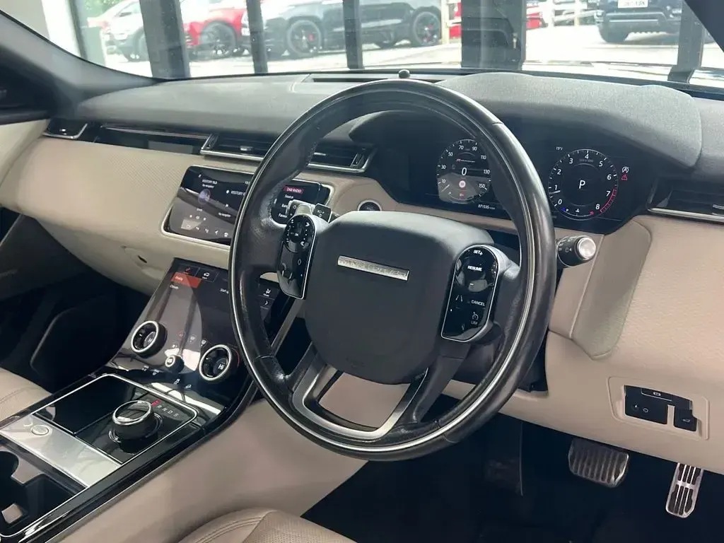 Used Land Rover Range Rover Velar SE Dynamic 2019 Black SUV