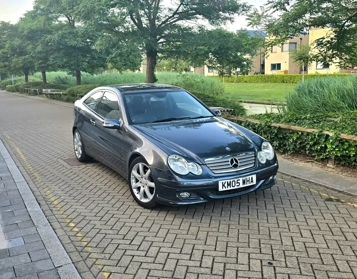 Used Mercedes C180 143 HP (105 kW) 2005 Grey Coupe