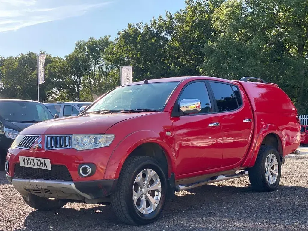 Used Mitsubishi L200 Warrior 176 HP (129 kW) 2013 Red Pickup