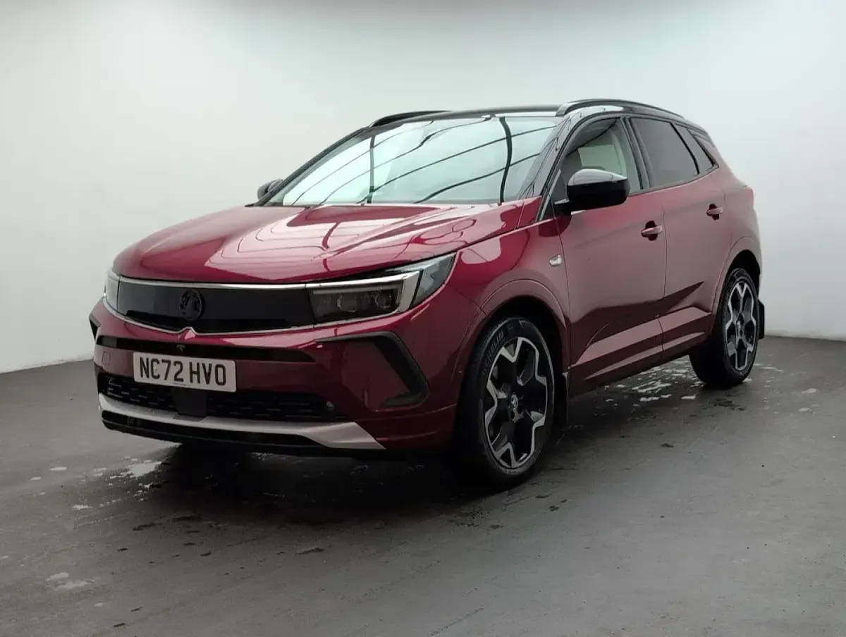 Used Vauxhall Grandland X Ultimate 130 HP (95 kW) 2022 Red SUV