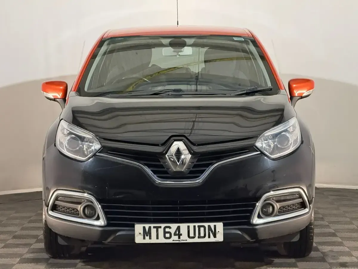 Used Renault Captur Dynamique 90 HP (66 kW) 2014 Black SUV