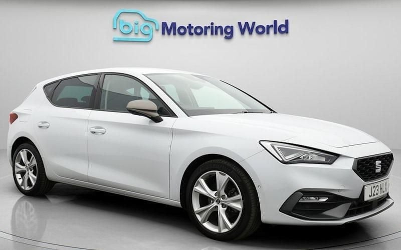 Used 2024 Seat Leon FR Hatchback | £15,300 (Good price) - Image 1/4