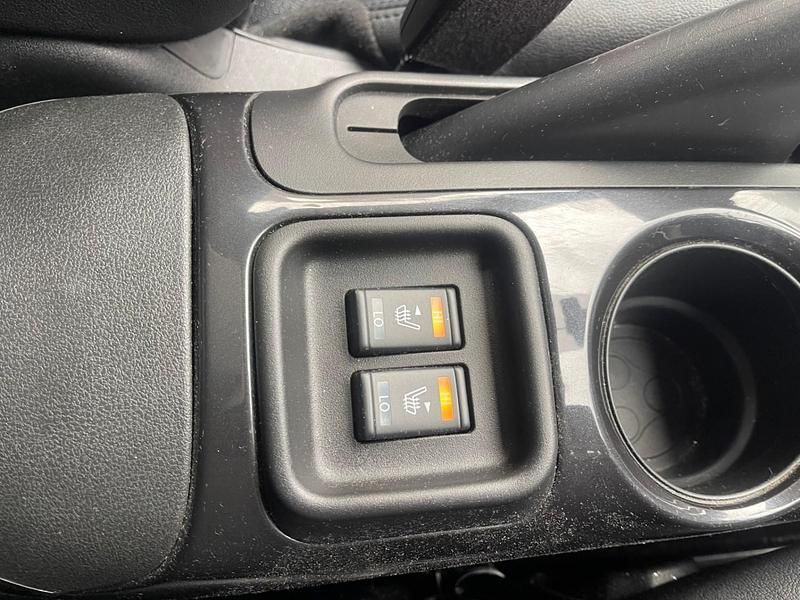 Used Nissan Juke Tekna 2017 Black SUV