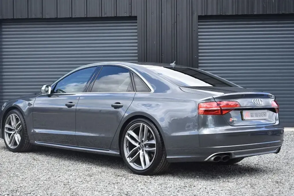 Used Audi S8 Advanced 520 HP (382 kW) 2016 Grey Sedan