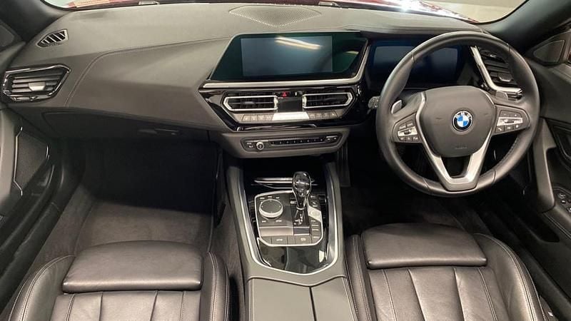 Used BMW Z4 Sport Line 194 HP (142 kW) 2021 Red Cabriolet