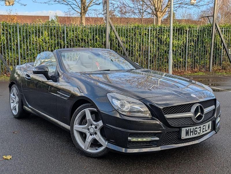 Used Mercedes SLK200 AMG 184 HP (135 kW) 2014 Black Cabriolet