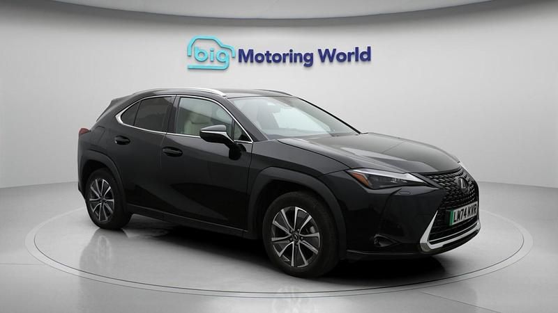 Black Used 2024 Lexus UX 300e SUV | £24,355 (Fair price) - Image 1/4