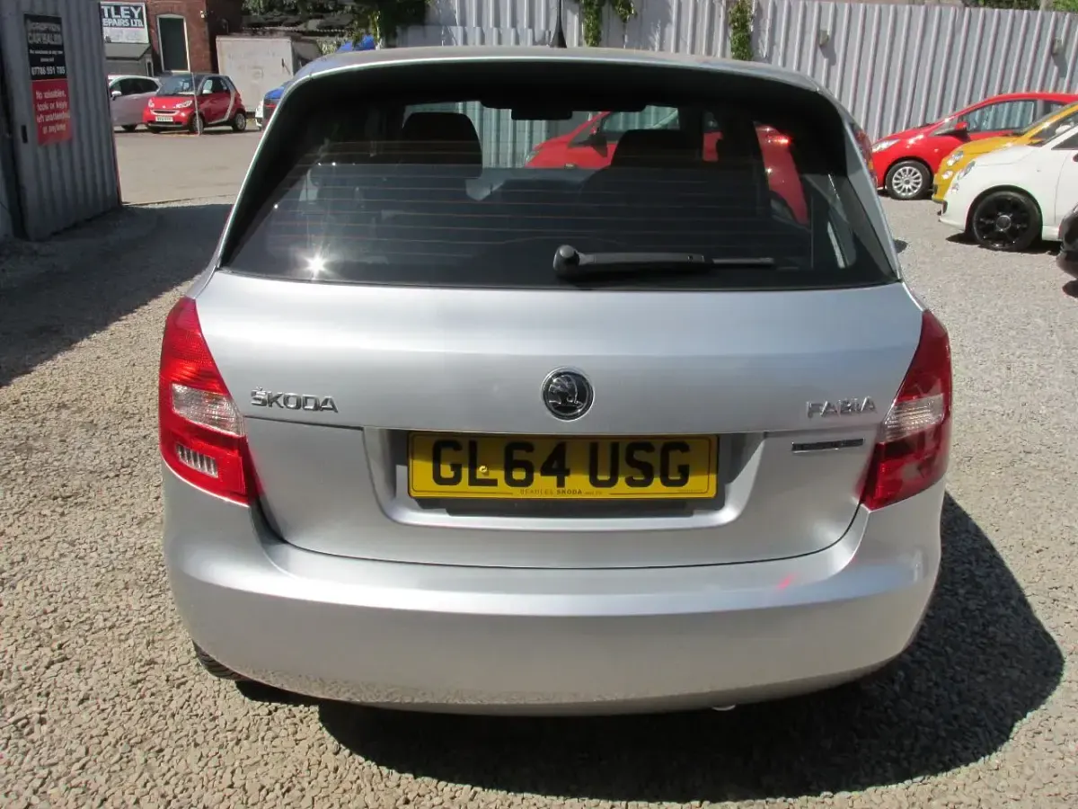 Used Skoda Fabia GreenLine 75 HP (55 kW) 2014 Silver Hatchback