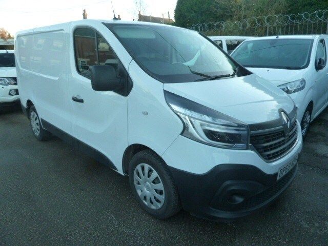 White Used 2020 Renault Trafic Business Van | £7,750 (Fair price) - Image 1/4