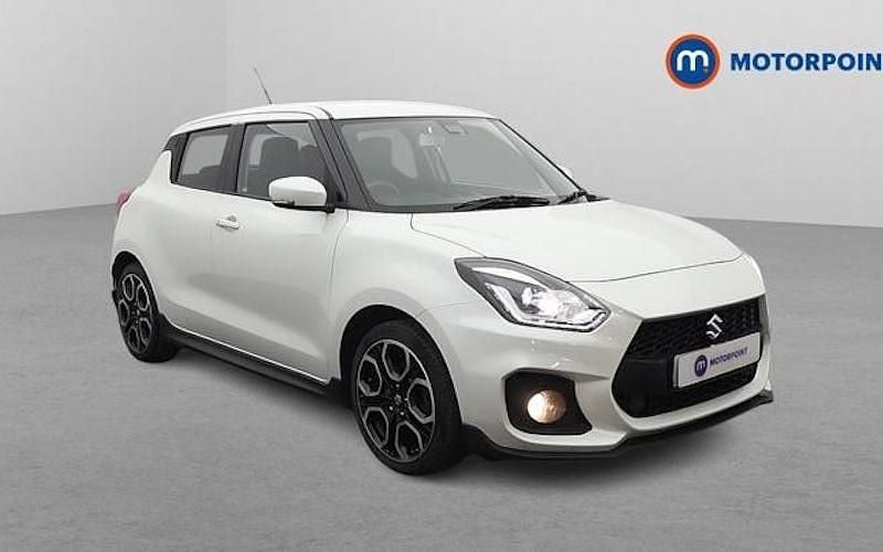 Used Suzuki Swift Sport 140 HP (102 kW) 2018 White Hatchback