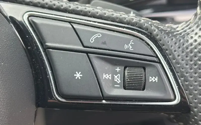 Used Audi A4 Black Edition 150 HP (110 kW) 2019 White Estate