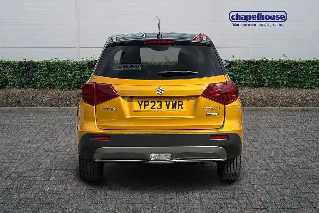 Begagnad Suzuki Vitara SZ-T 2023 Gul SUV