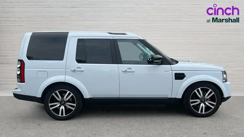 Used Land Rover Discovery Landmark 255 HP (187 kW) 2016 White SUV