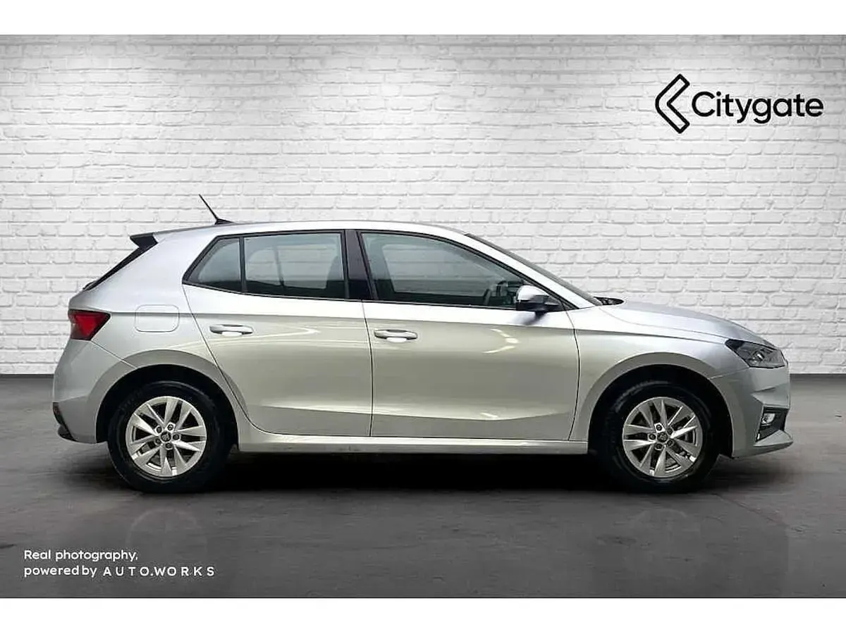 Used Skoda Fabia SE 79 HP (58 kW) 2026 Brilliant silver metallic Hatchback