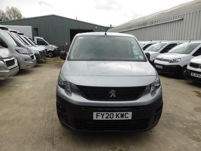 Second-hand Peugeot Partner 131 CP (96 kW) 2020 Gri Monovolum