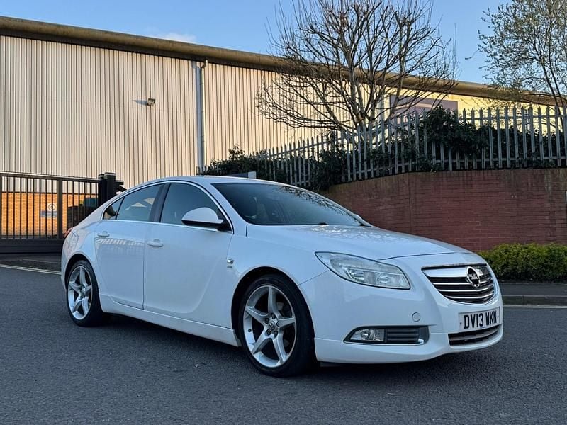 Used Vauxhall Insignia SRi 2013 White Hatchback