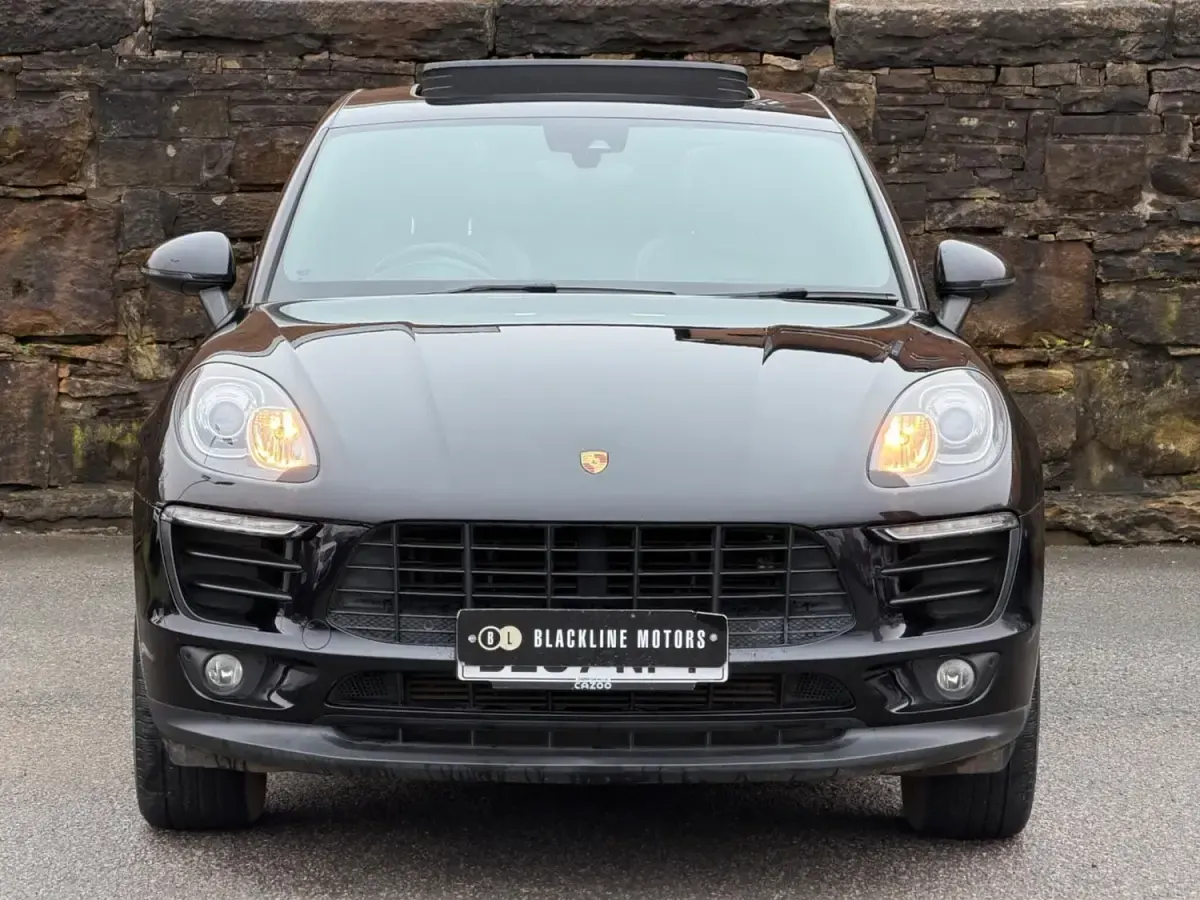Begagnad Porsche Macan 258 HK (189 kW) 2017 Svart SUV