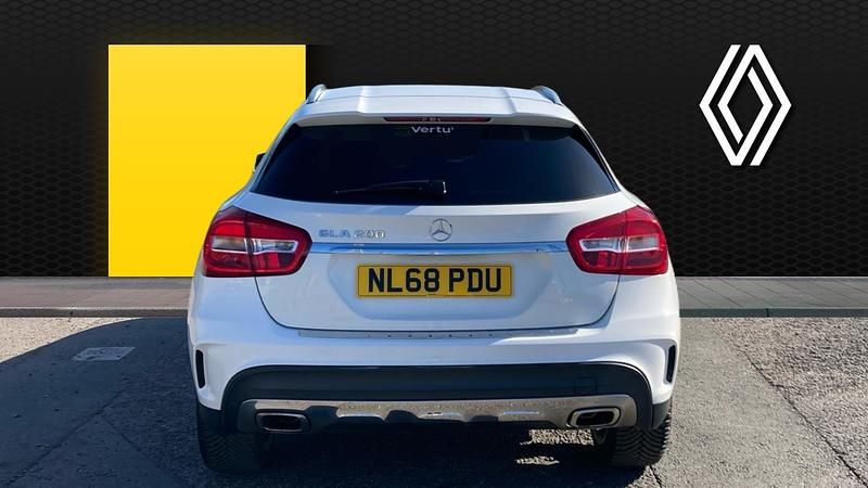 Used Mercedes GLA200 AMG line 156 HP (114 kW) 2018 White SUV