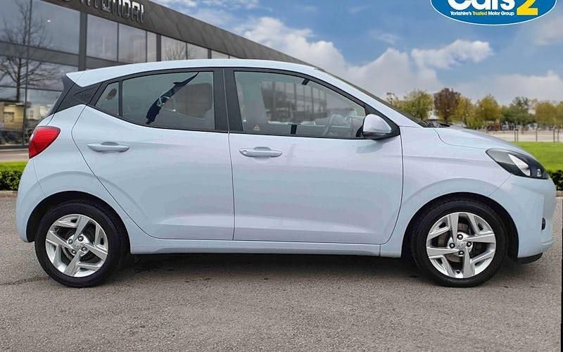 Used Hyundai i10 SE 67 HP (49 kW) 2023 Hatchback