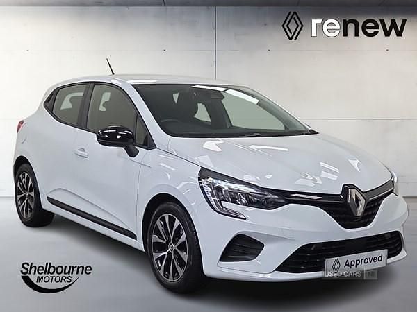 Used Renault Clio V Evolution 90 HP (66 kW) 2023 White Hatchback