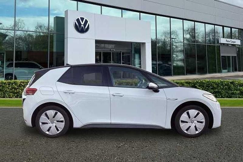 Used VW ID.3 Pro Performance 150 kW (204 HP) 2023 White Hatchback
