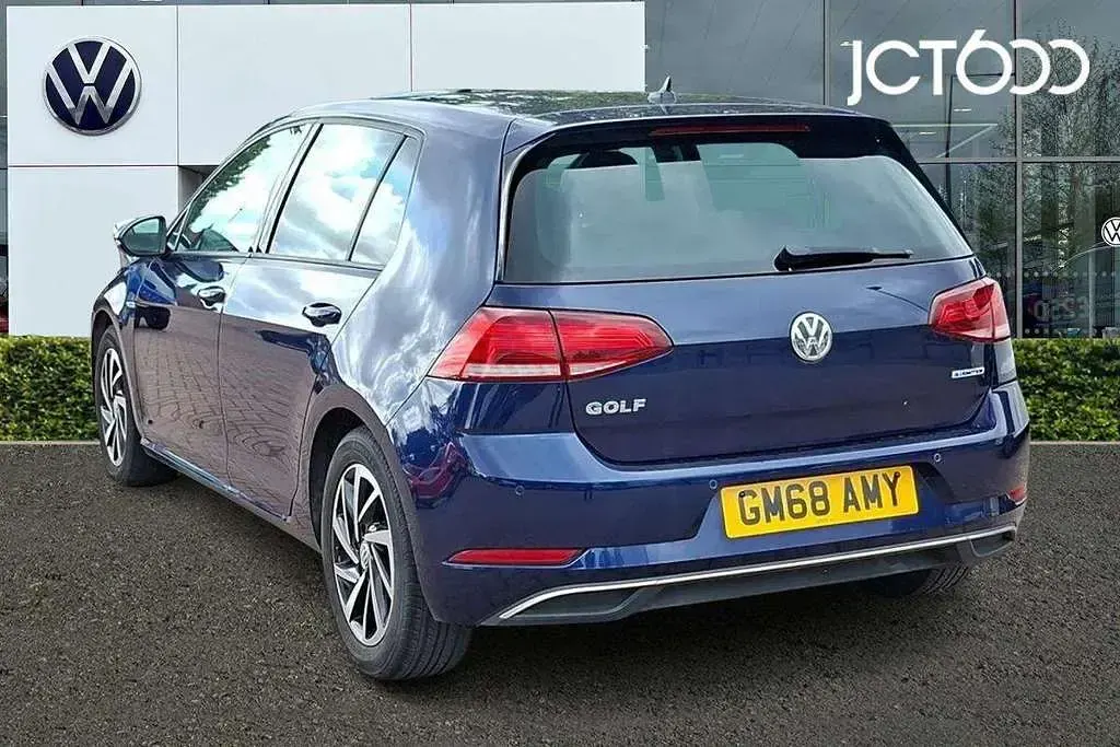 Used VW Golf VII Match 130 HP (95 kW) 2019 Blue Hatchback