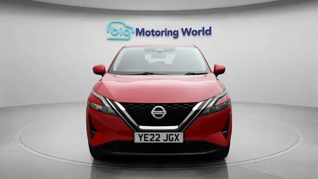 Used Nissan Qashqai S 140 HP (102 kW) 2022 Red SUV