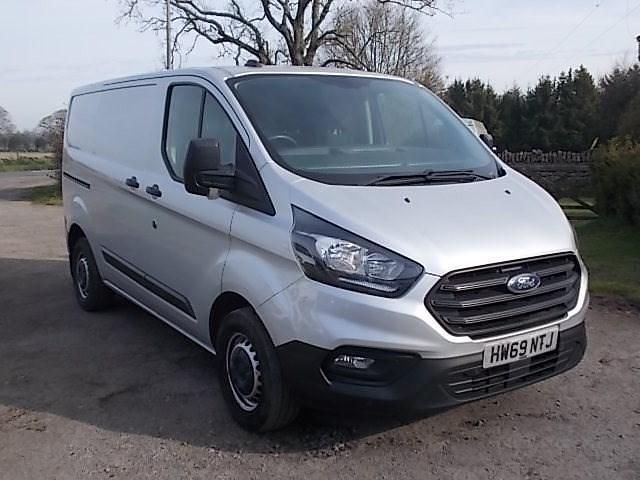 Used Ford Transit Custom 130 HP (95 kW) 2019 Silver Van