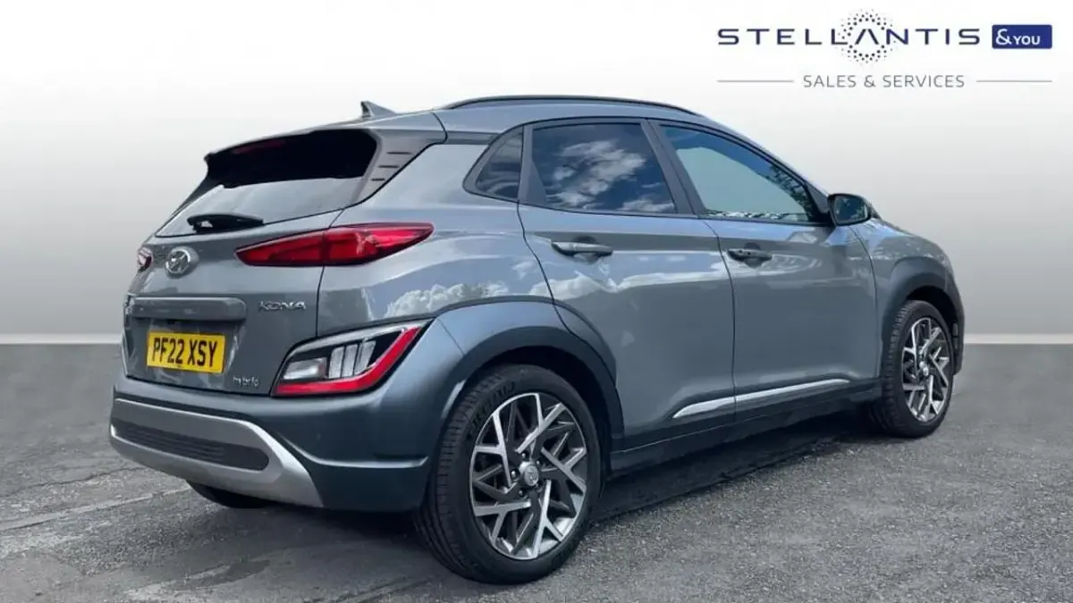 Used Hyundai Kona Premium 139 HP (102 kW) 2022 Grey SUV