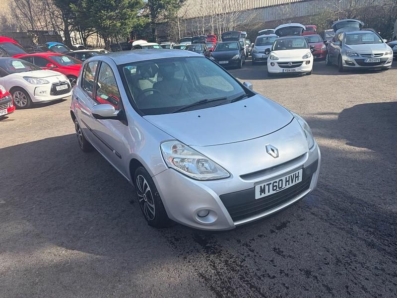 Usado Renault Clio II Expression 2010 Prateado Citadino