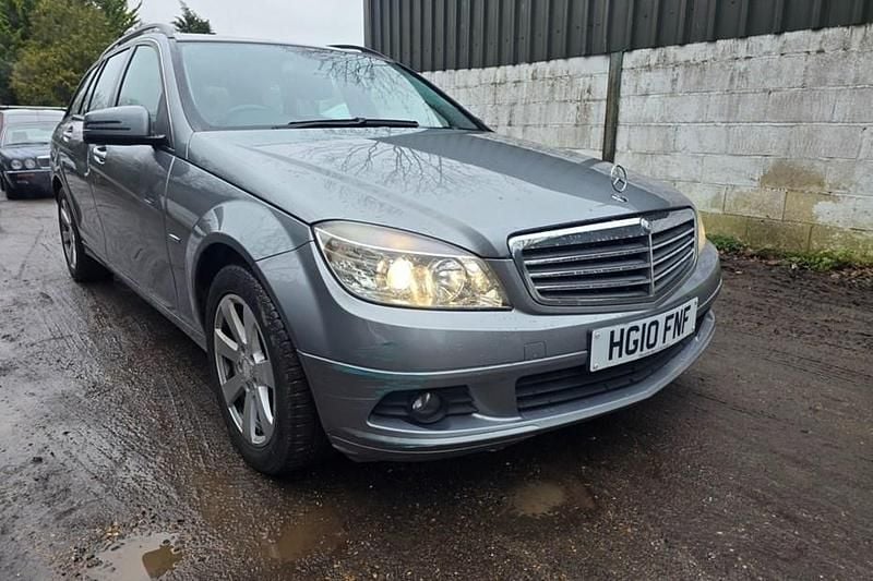 Used Mercedes C180 SE 156 HP (114 kW) 2010 Silver Estate