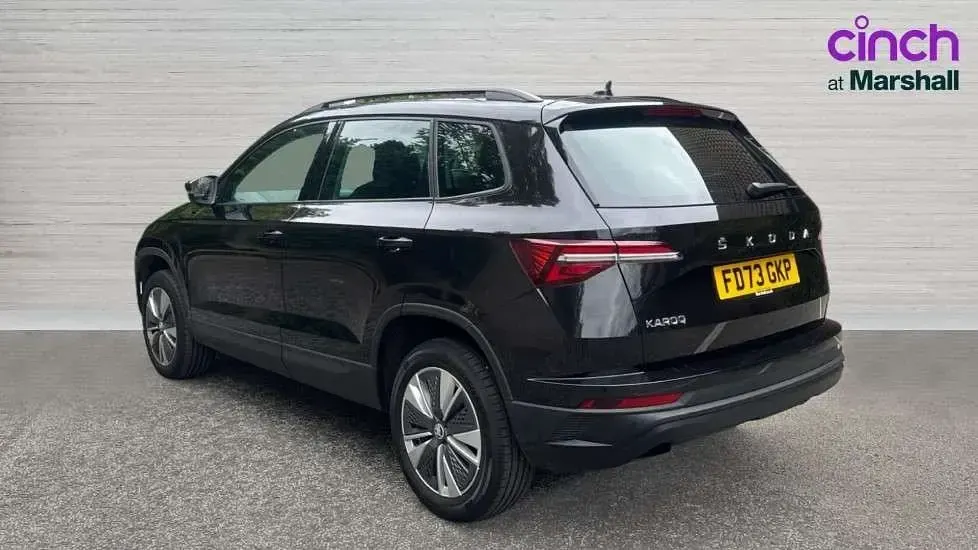 Second-hand Skoda Karoq SE Drive 110 CP (80 kW) 2024 Negru SUV