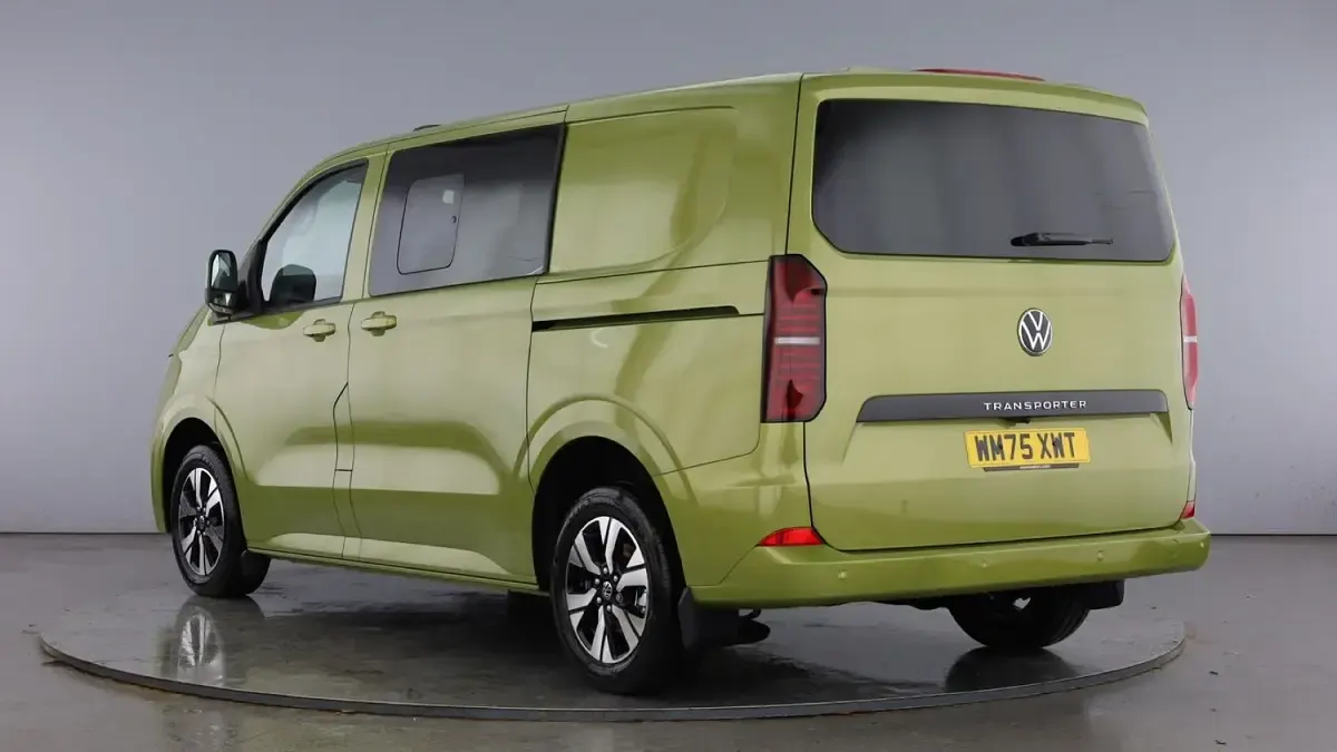 Used VW T7 Pro 2025 Green Van