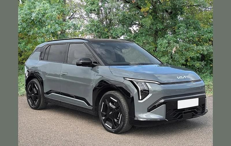 Grey Used 2025 Kia EV3 GT-Line S SUV | £36,995 (Fair price) - Image 1/1