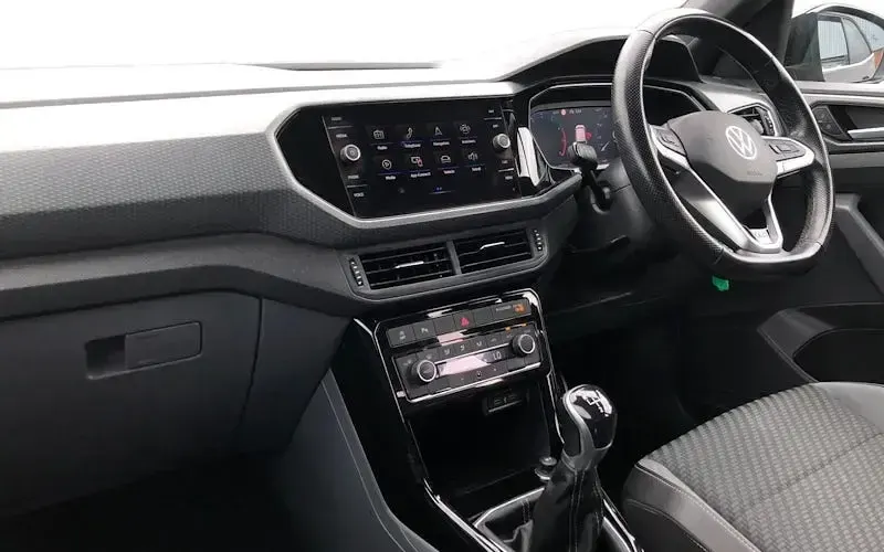 Gebraucht VW T-Cross R-line 110 PS (80 kW) 2024 SUV