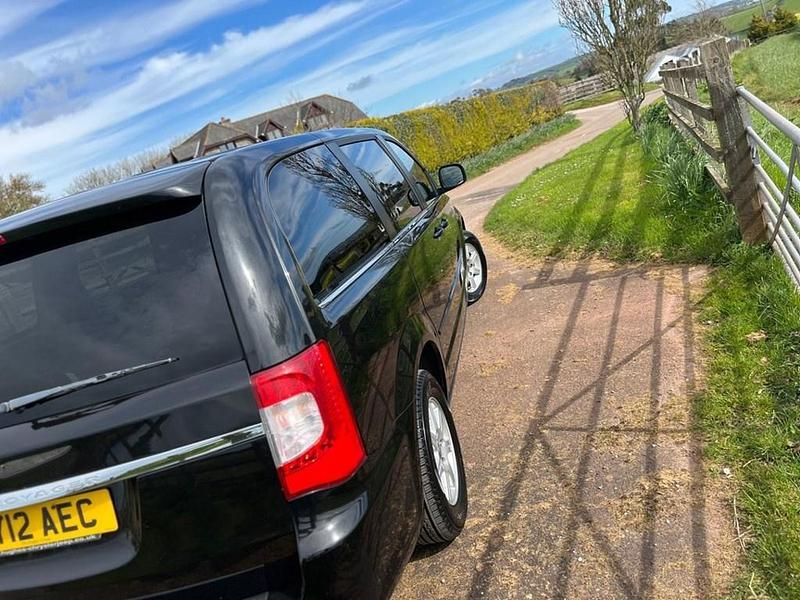 Used Chrysler Grand Voyager 2012 Black MPV