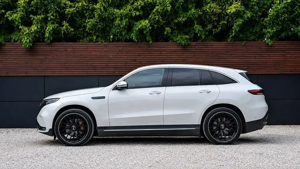 Used Mercedes EQC400 AMG Line Premium Plus 300 kW (408 HP) 2022 SUV