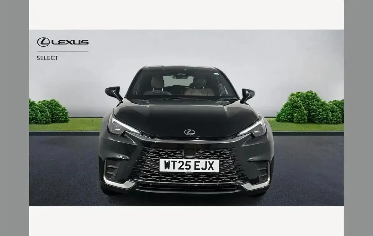 Used Lexus LBX 134 HP (98 kW) 2025 Eclipse black SUV