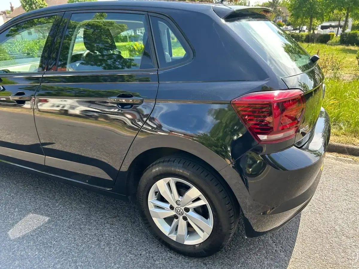 Used VW Polo SE 95 HP (69 kW) 2019 Black Hatchback