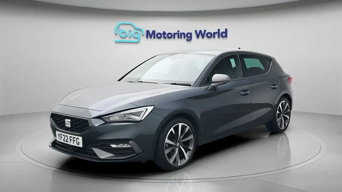 Used Seat Leon FR Sport 131 HP (96 kW) 2022 Grey Hatchback