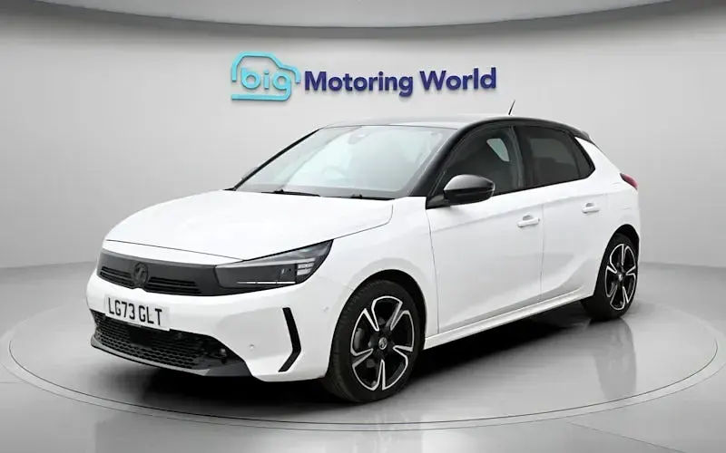 Second-hand Vauxhall Corsa 75 CP (55 kW) 2023 Alb Hatchback