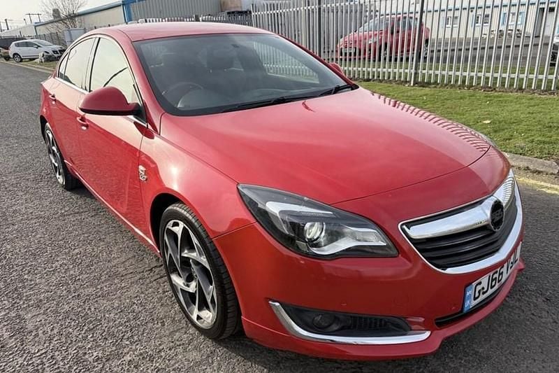 Used Vauxhall Insignia SRi 2016 Red Hatchback