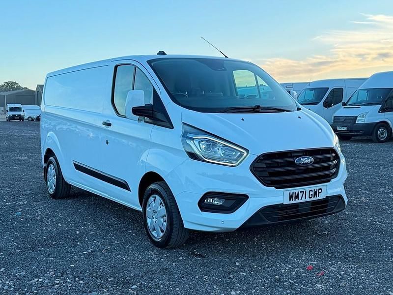 White Used 2022 Ford Transit Custom Trend Van | £11,475 (Super price) - Image 1/3