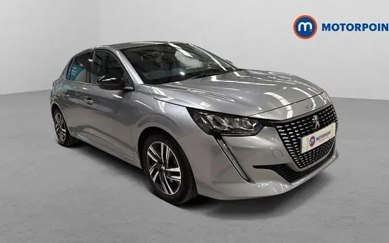 Used Peugeot 208 Allure+ 102 HP (75 kW) 2023 Hatchback